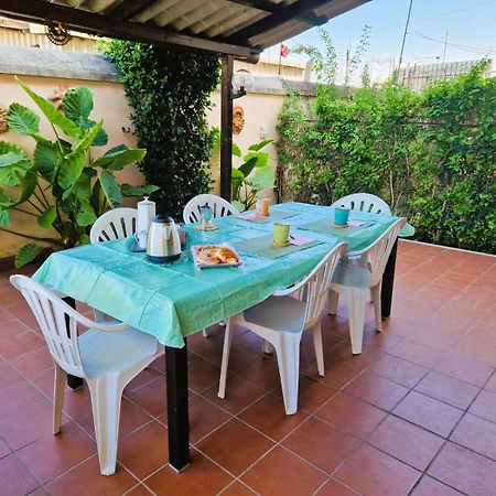 Appartamento Per Chi Ama Prendere Il Caffe In Terrazzo Róma Kültér fotó